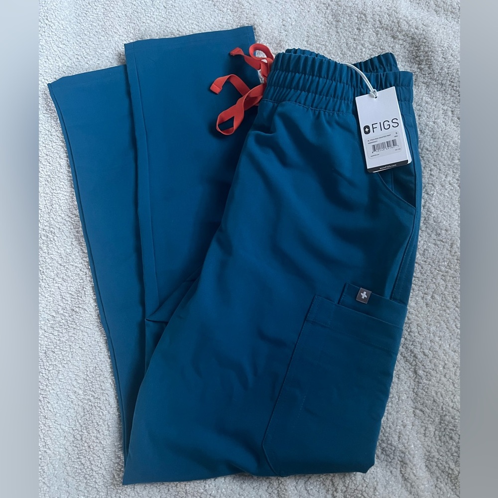 FIGS Highwaisted Yola Scrub Pants
